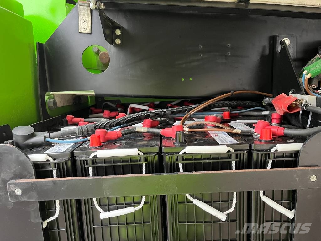 Niftylift HR 28 Kompakte selbstfahrende Hebebühnen