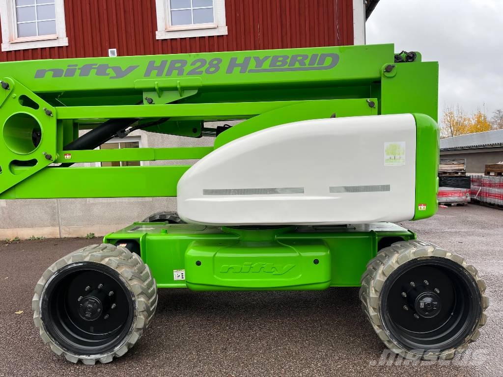 Niftylift HR 28 Kompakte selbstfahrende Hebebühnen