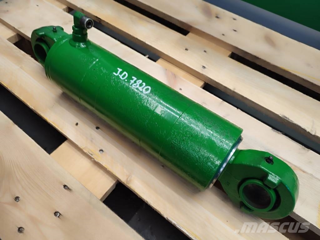John Deere 782 Rear linkage hydraulic cylinder AL110502 Hydraulika
