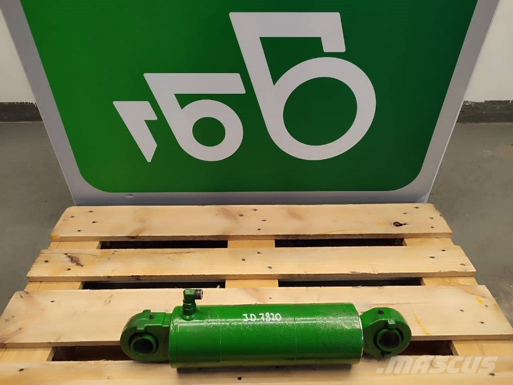 John Deere 782 Rear linkage hydraulic cylinder AL110502 Hydraulika