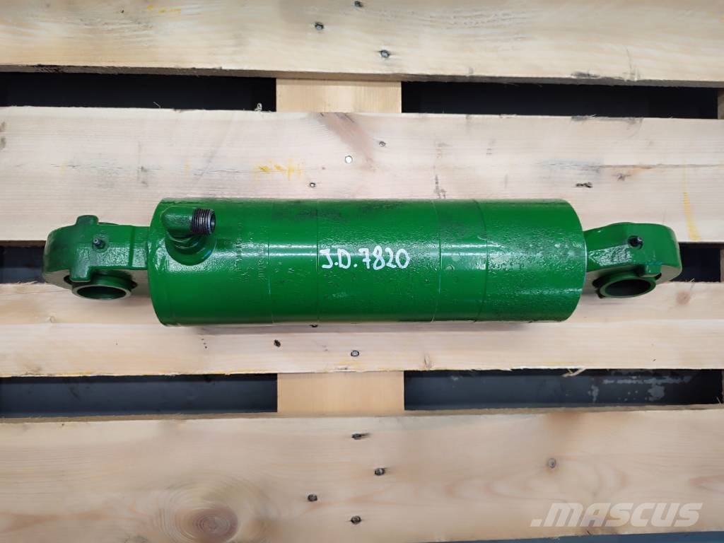 John Deere 782 Rear linkage hydraulic cylinder AL110502 Hydraulika