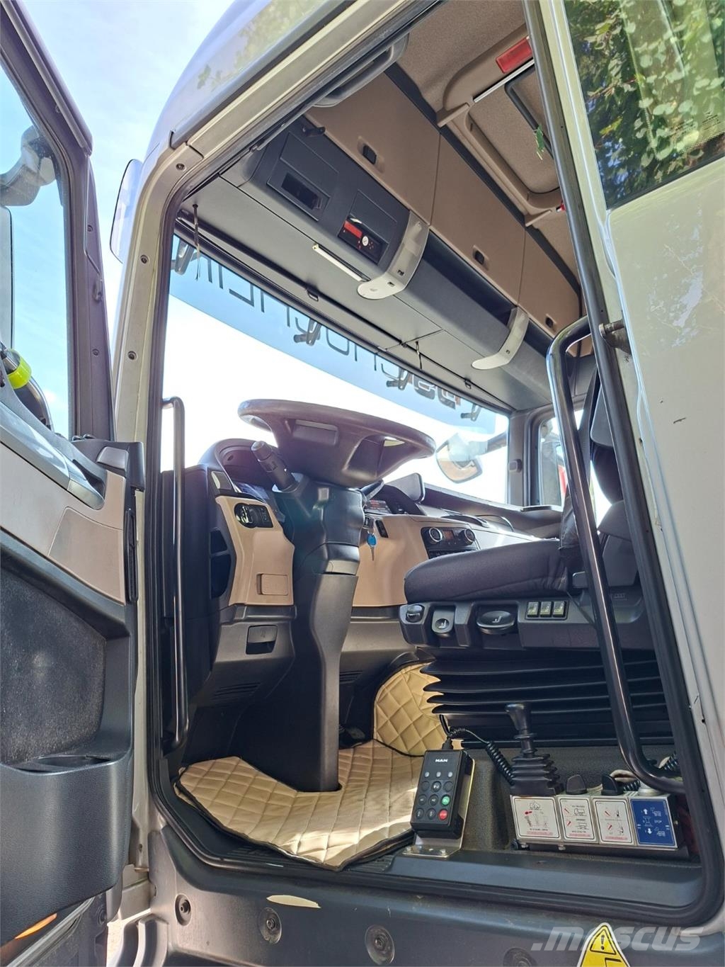 MAN TGX 26.500 6X2 Kipper