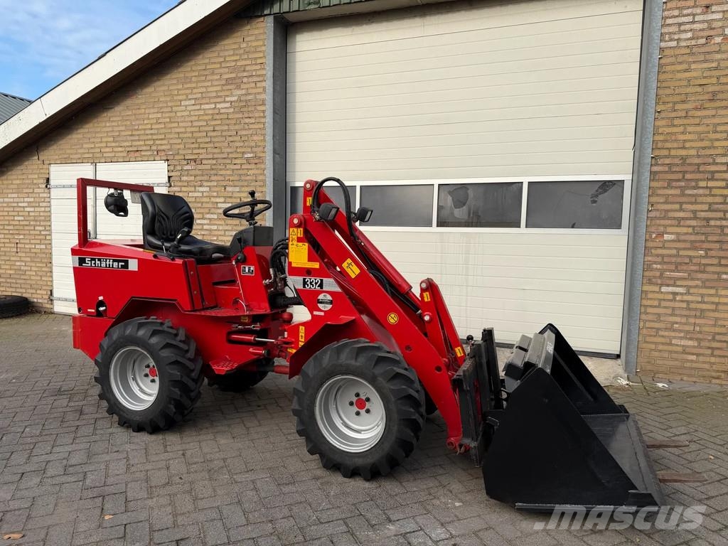 Schäffer 332 332 Mini iekrāvēji