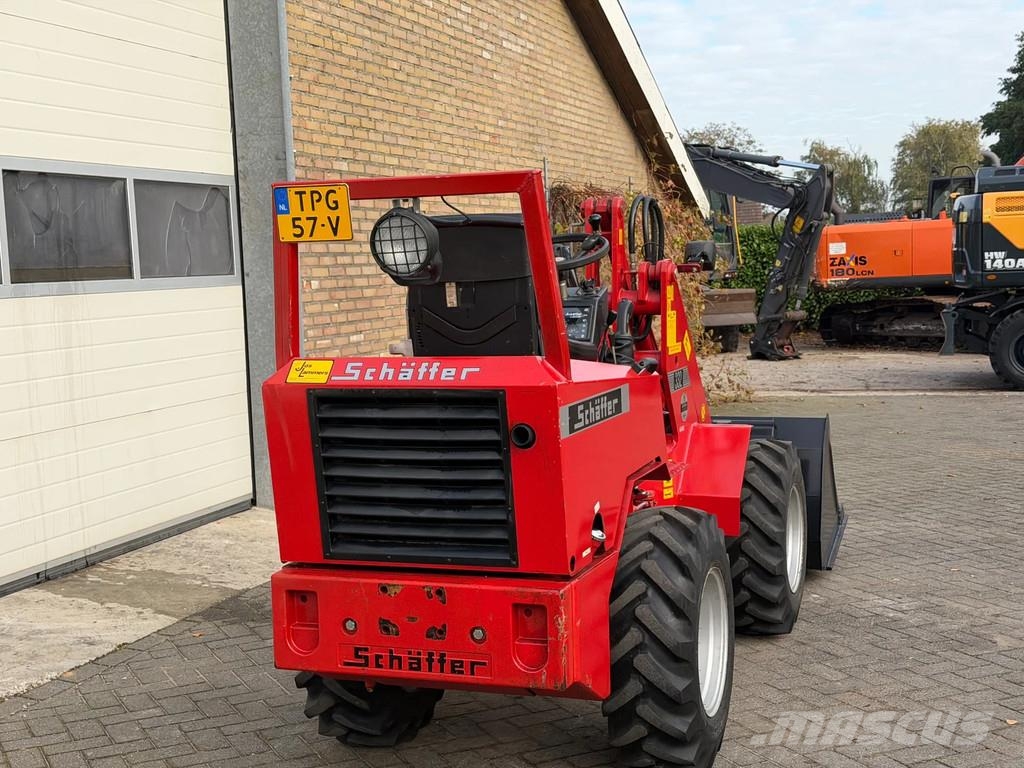 Schäffer 332 332 Mini iekrāvēji