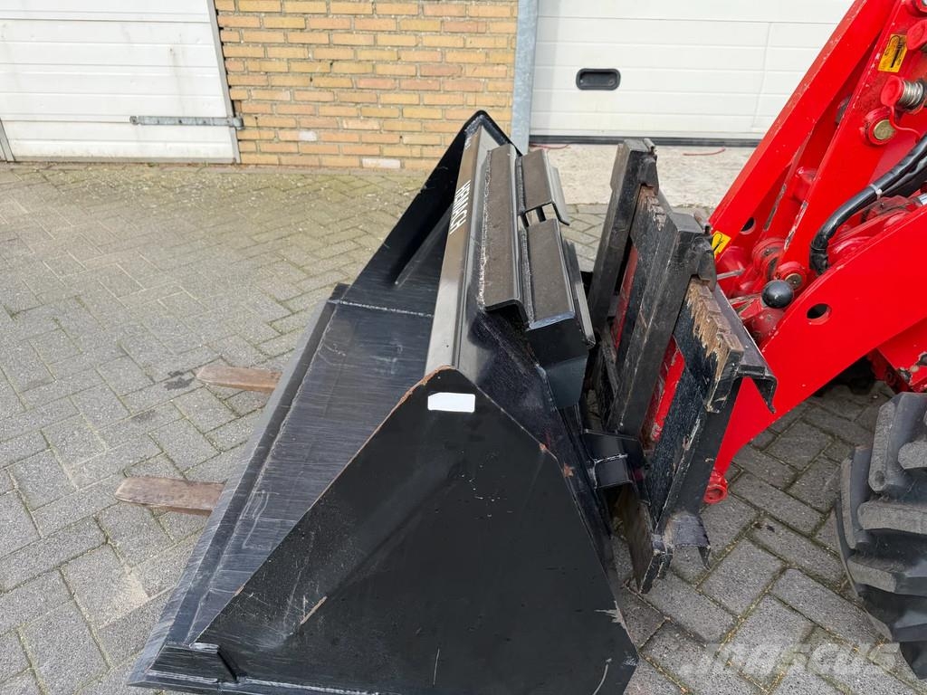 Schäffer 332 332 Mini iekrāvēji