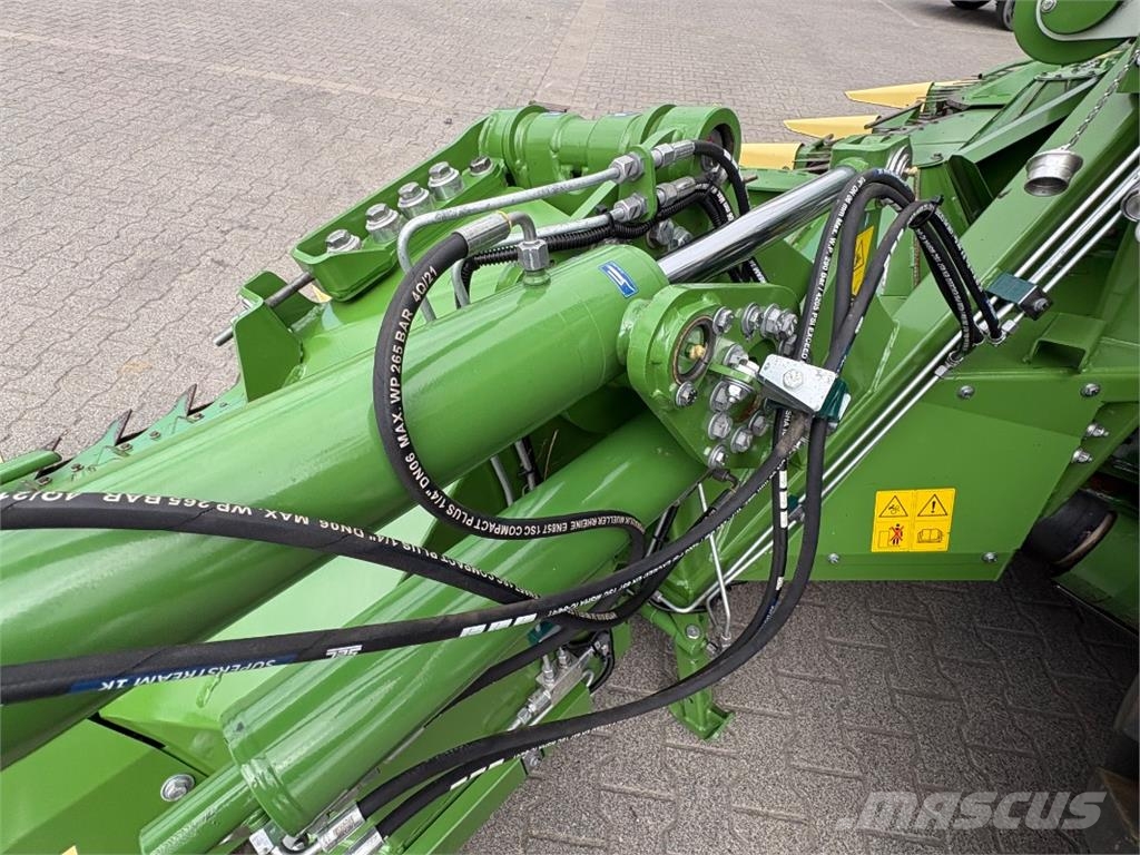 Krone EASYCOLLECT 600-3 ماكينات زراعية - غير ذلك