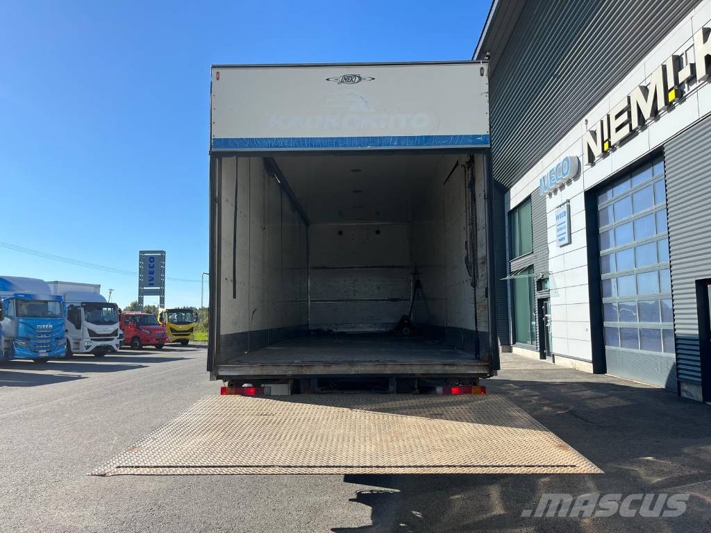 Iveco Stralis 190S36 Bakwagens met gesloten opbouw