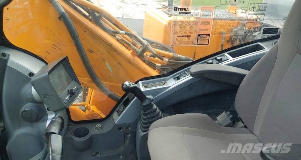 Hyundai Robex 140 LC-9 Excavatoare pe șenile
