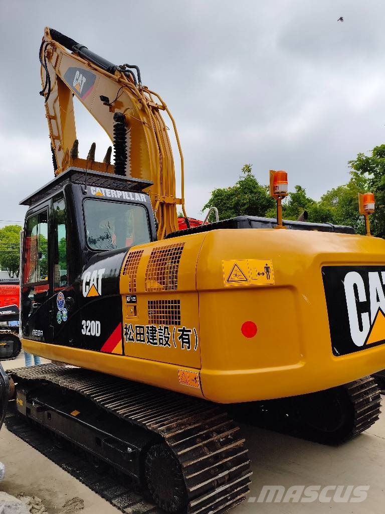 CAT 320 D Верижен екскаватор