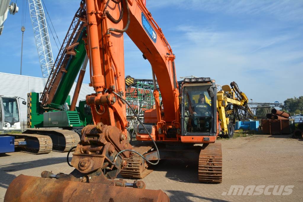 Doosan DX 180 LC Raupenbagger