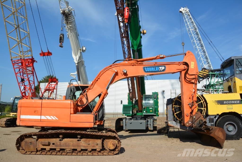 Doosan DX 180 LC Raupenbagger