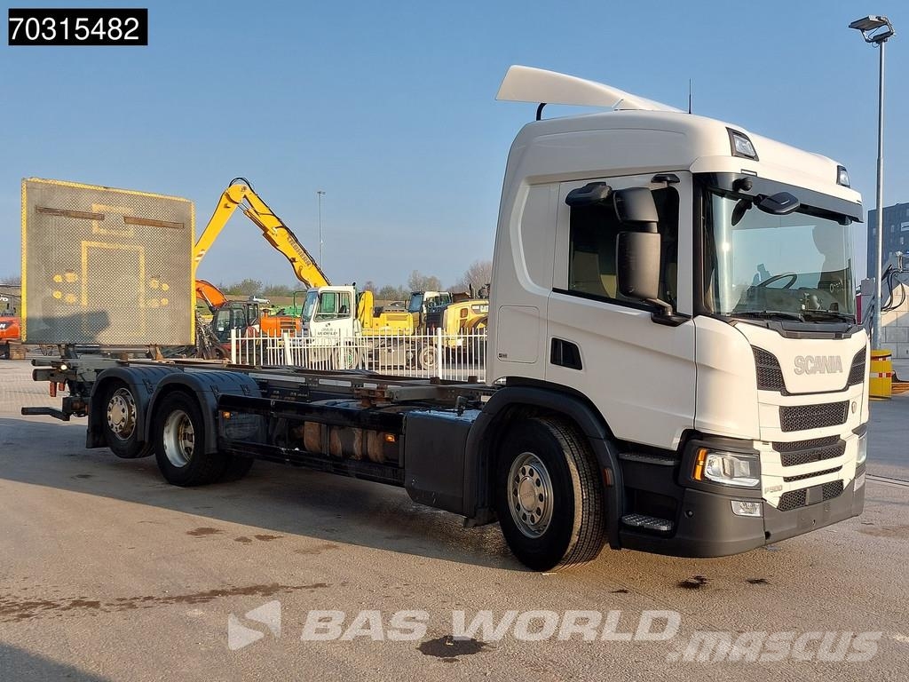 Scania P500 P 6X2 Full Air Zepro 2500kg Ladebordwand Lift Camiones desmontables