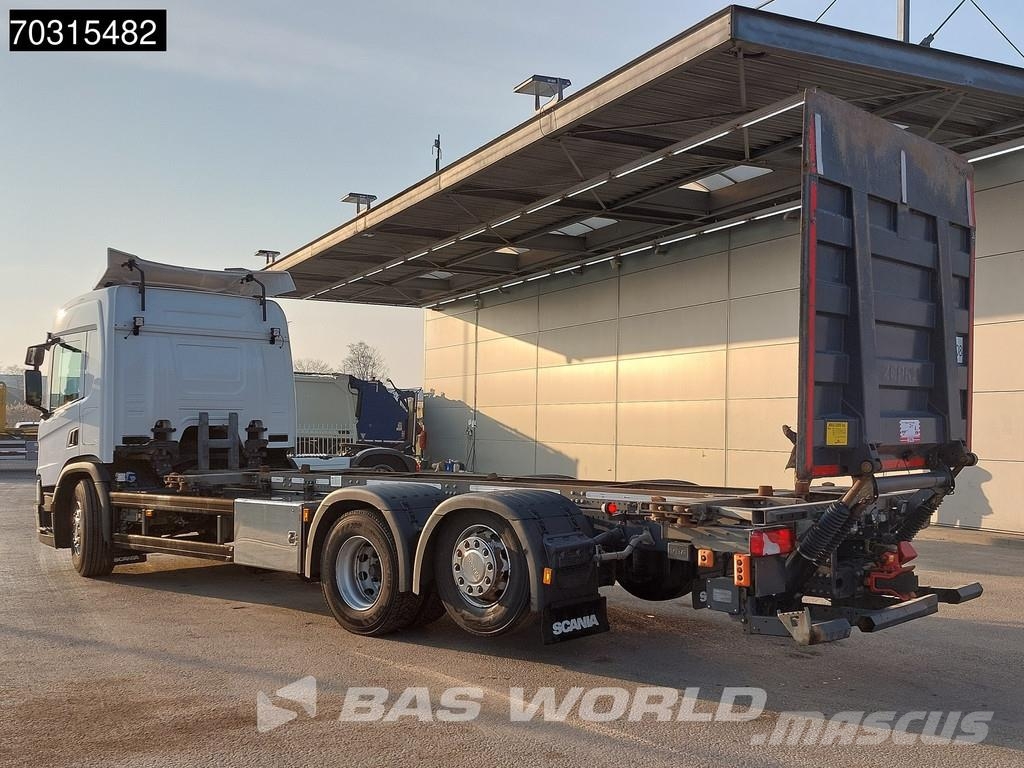 Scania P500 P 6X2 Full Air Zepro 2500kg Ladebordwand Lift Camiones desmontables
