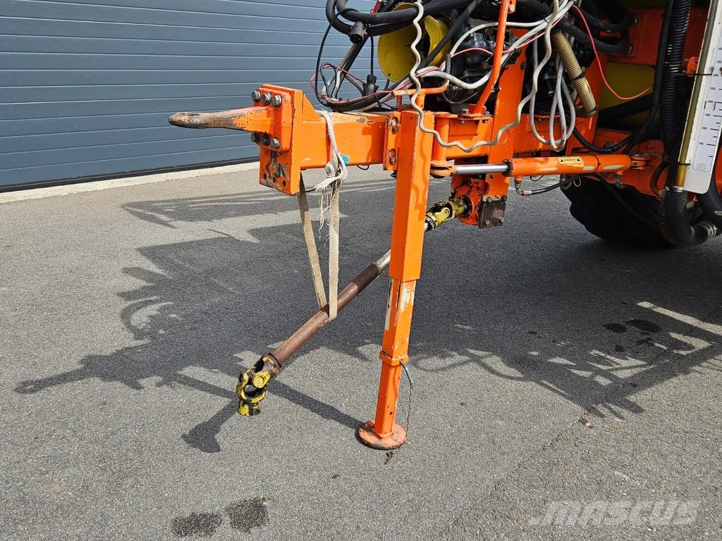 Douven NEVELSPUIT 3400 Ltr Veldspuit - 27mtr Getrokken spuitmachines