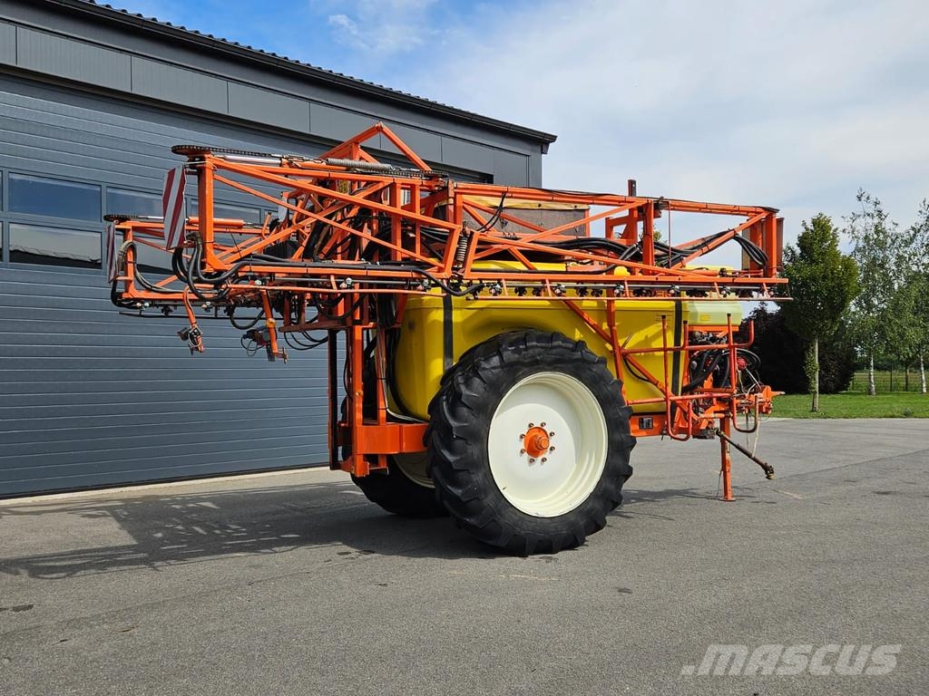 Douven NEVELSPUIT 3400 Ltr Veldspuit - 27mtr Getrokken spuitmachines