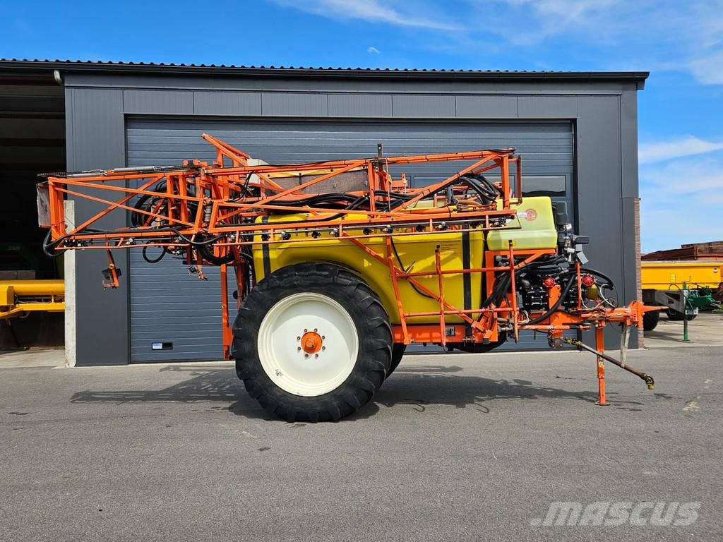 Douven NEVELSPUIT 3400 Ltr Veldspuit - 27mtr Getrokken spuitmachines
