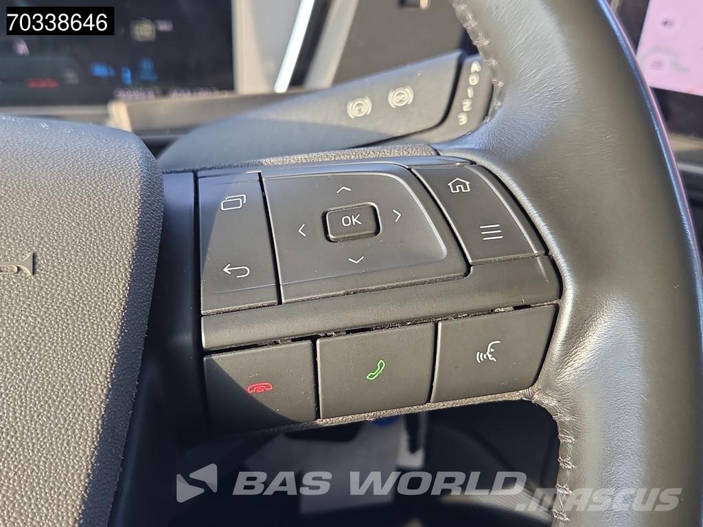 Volvo FH 460 4X2 Globe Mega 2x Tanks I-ParkCool Navi ACC Тягачі