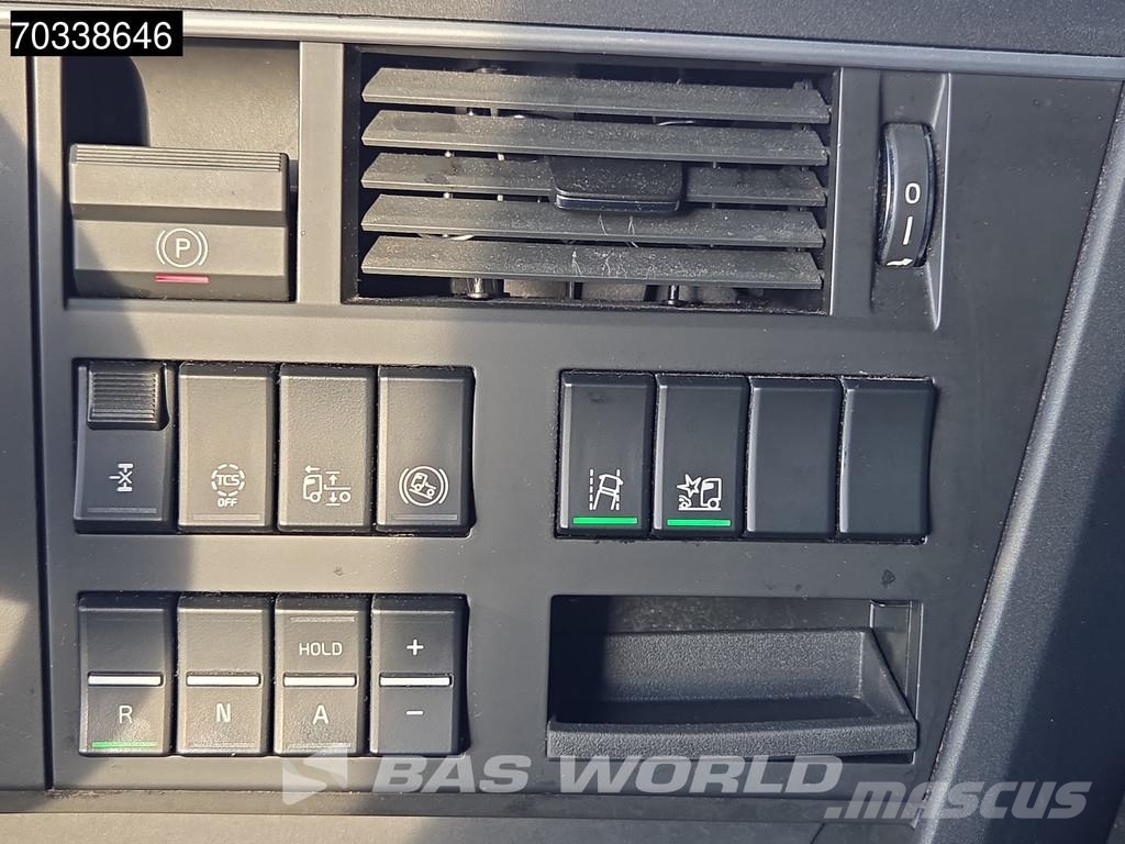Volvo FH 460 4X2 Globe Mega 2x Tanks I-ParkCool Navi ACC 牵引车