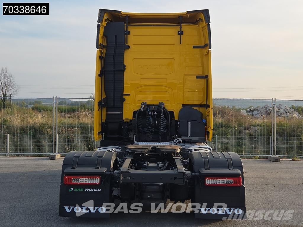 Volvo FH 460 4X2 Globe Mega 2x Tanks I-ParkCool Navi ACC 牵引车