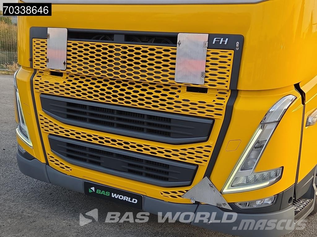 Volvo FH 460 4X2 Globe Mega 2x Tanks I-ParkCool Navi ACC Тягачі