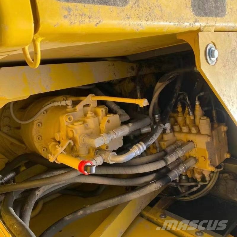 Komatsu PC 160 Bagri goseničarji