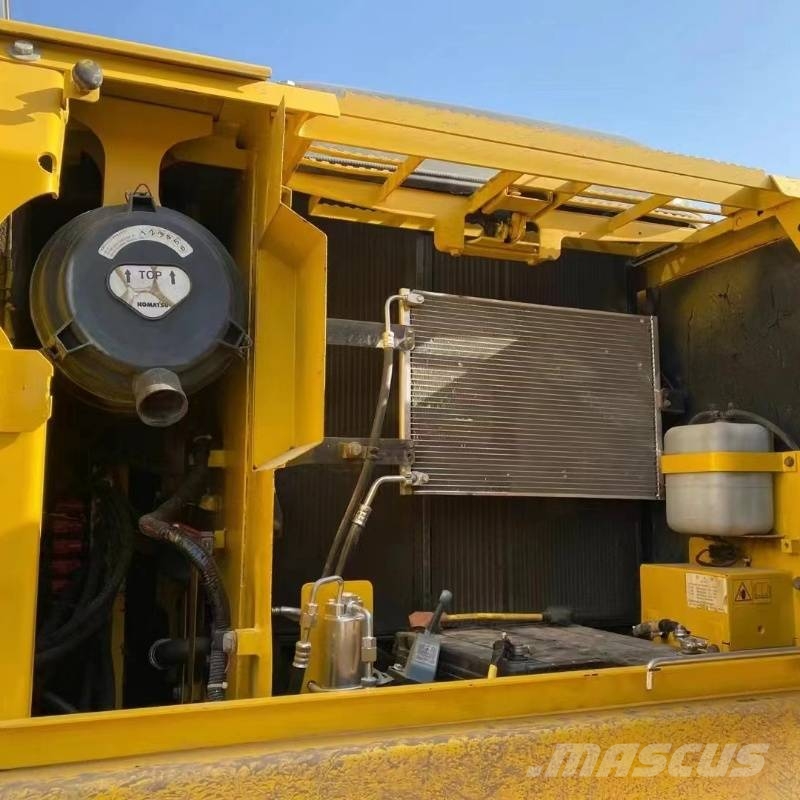 Komatsu PC 160 Bagri goseničarji
