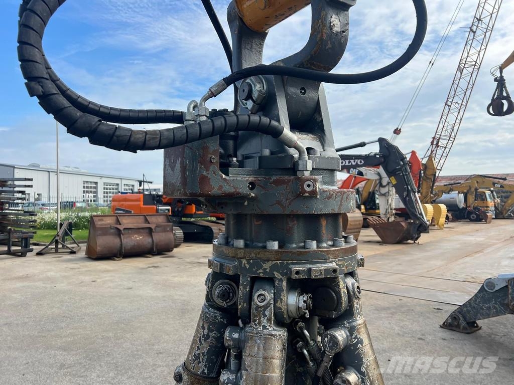 Liebherr LH40M Litronic . Manejadores de residuos industriales