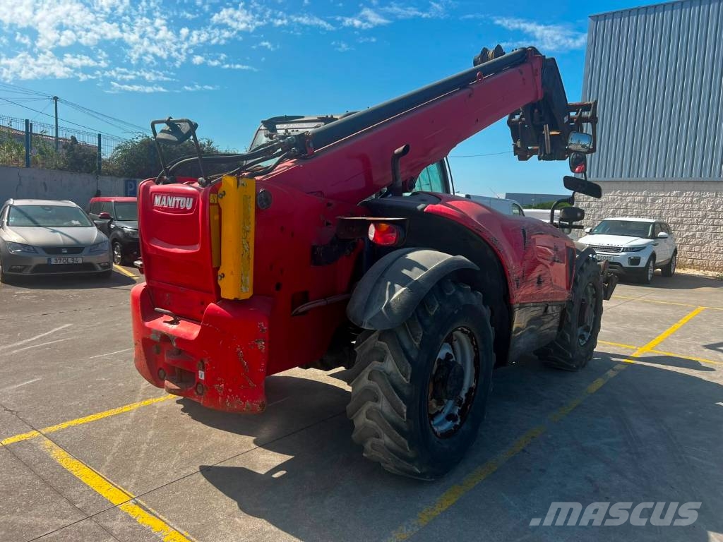 Manitou 1335 مناولات متداخلة
