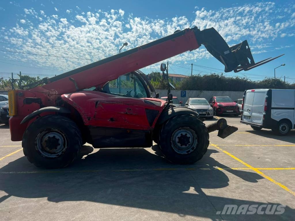 Manitou 1335 مناولات متداخلة