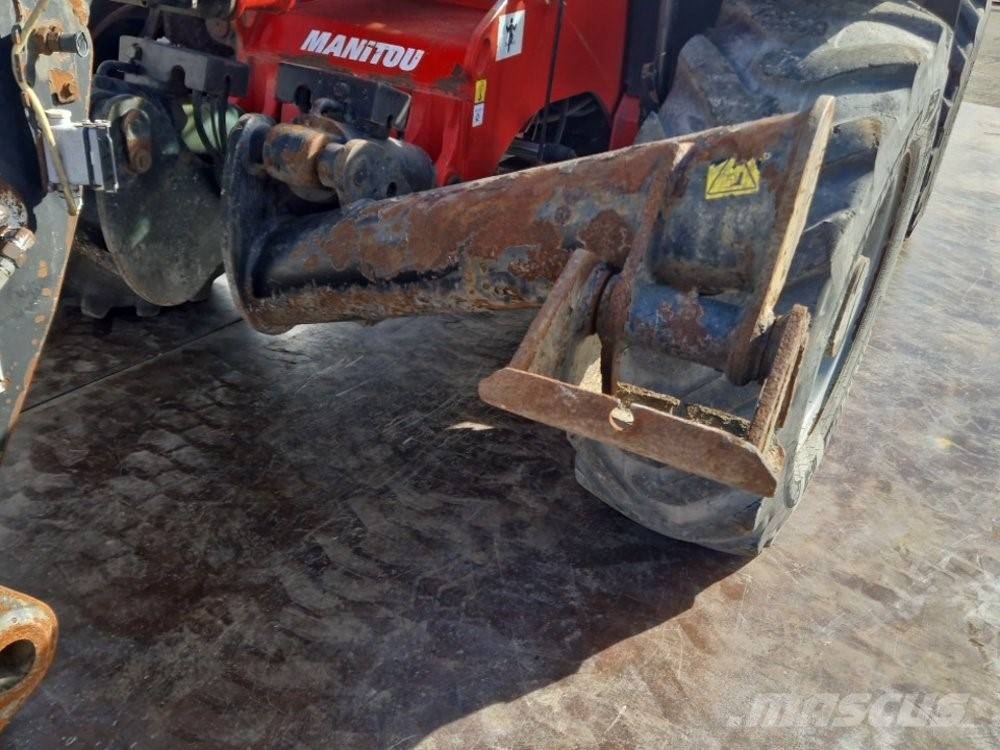 Manitou 1335 مناولات متداخلة