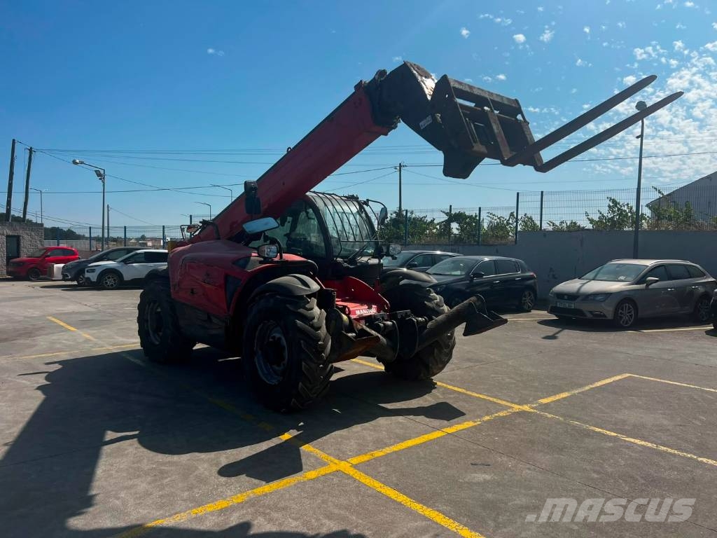 Manitou 1335 مناولات متداخلة
