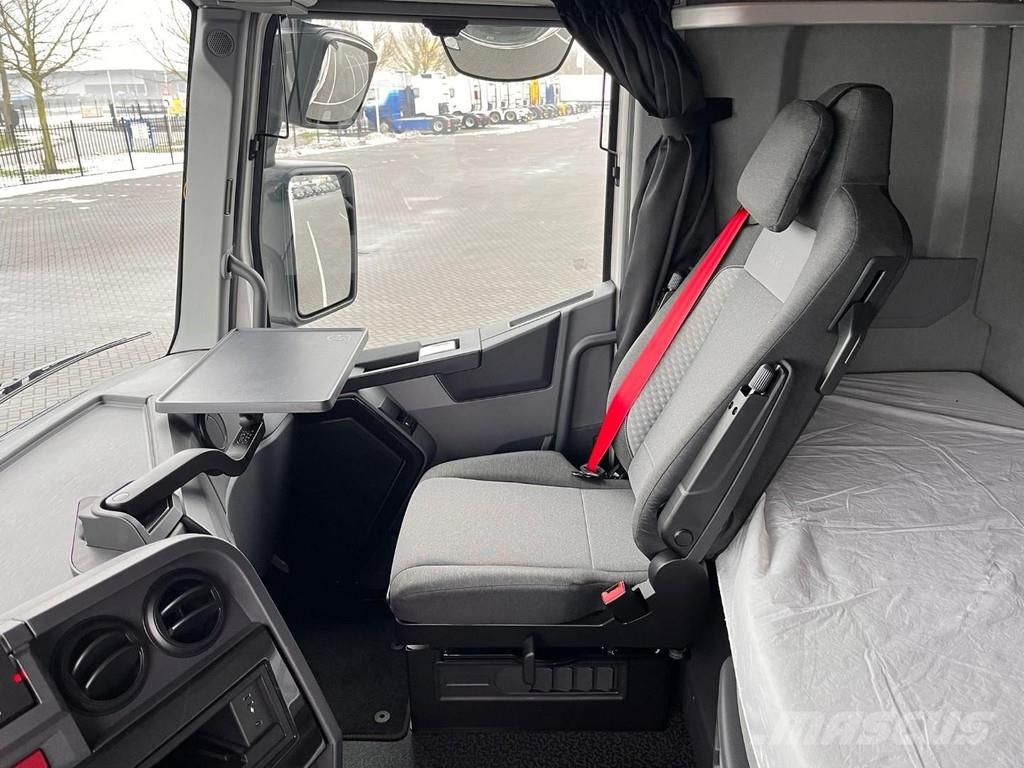Renault T480 4X2 Renault T HIGH 480 4x2 - Lowdeck, full ai وحدات الجر