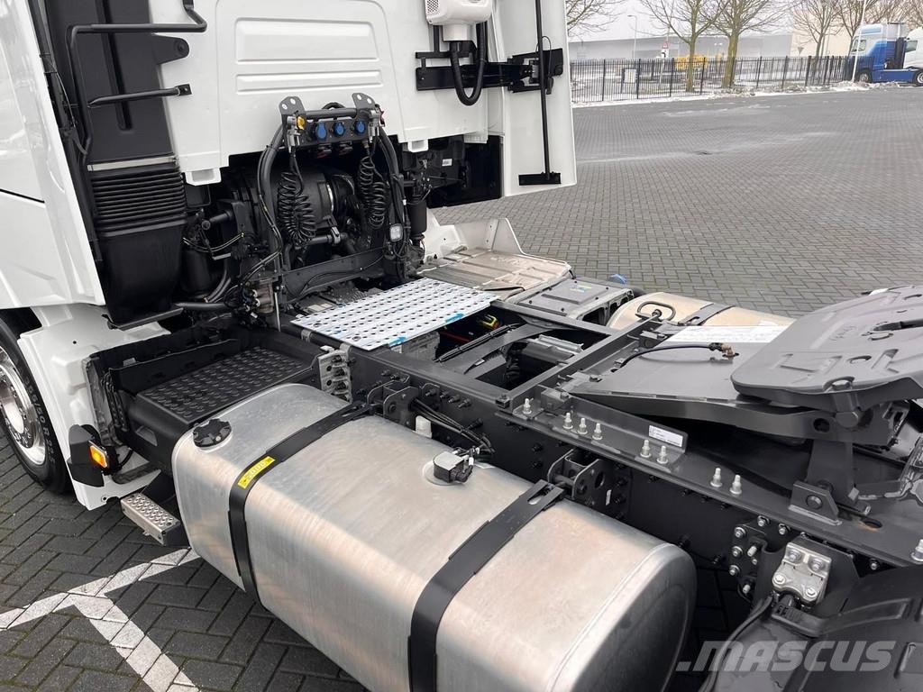 Renault T480 4X2 Renault T HIGH 480 4x2 - Lowdeck, full ai وحدات الجر