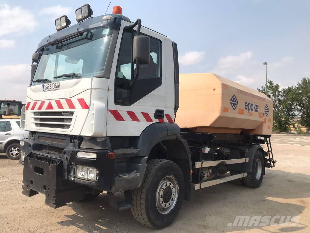 Iveco AD 190 T31 Tipper trucks