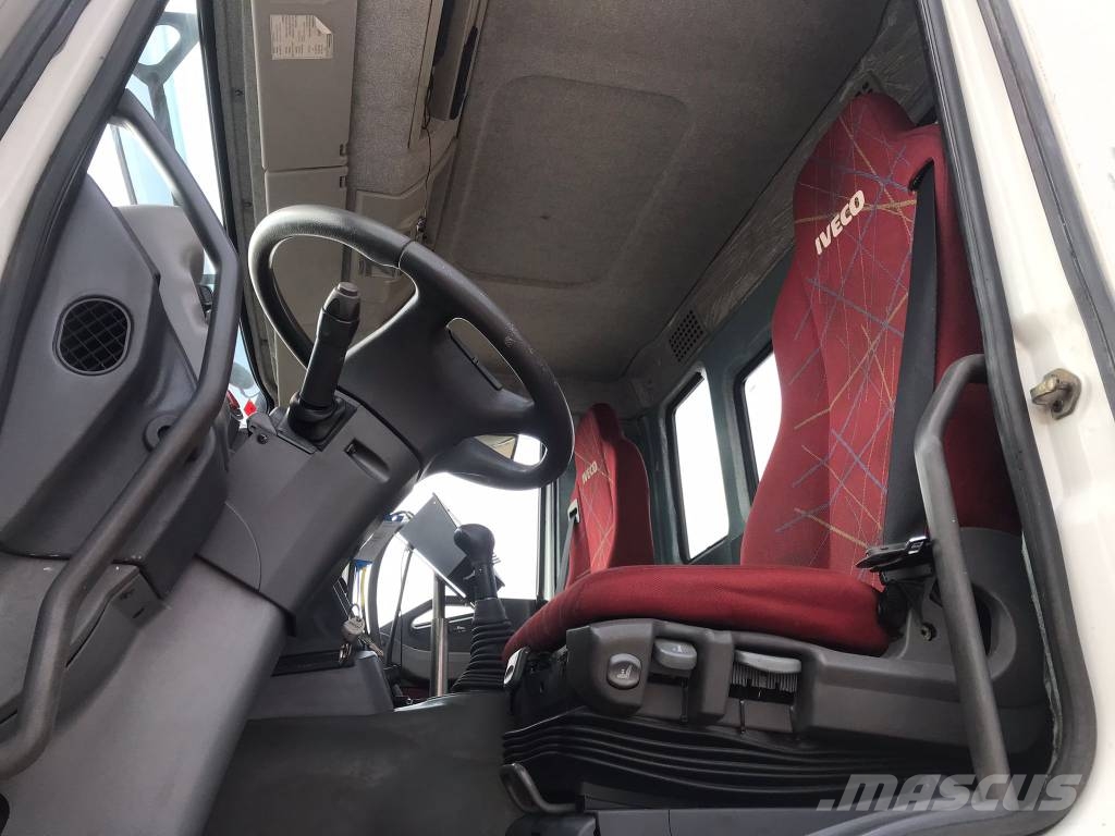Iveco AD 190 T31 Tipper trucks