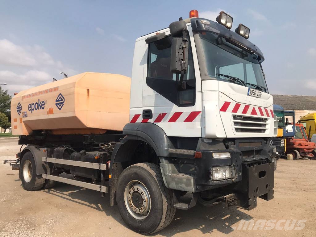 Iveco AD 190 T31 Tipper trucks