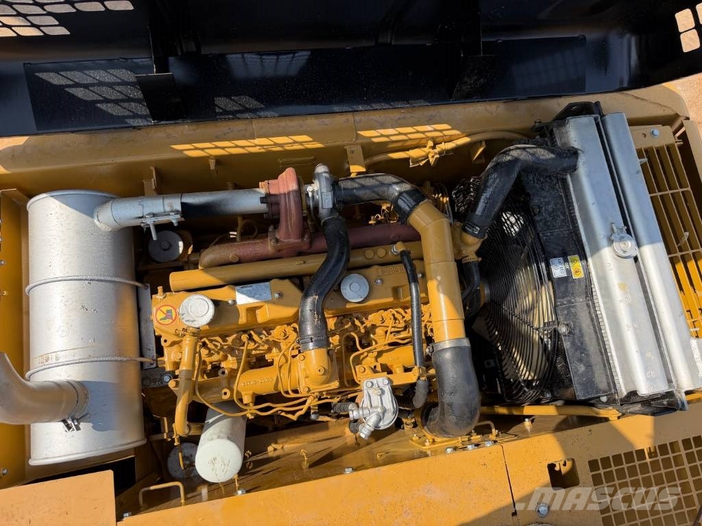 CAT 320 B Bagri goseničarji