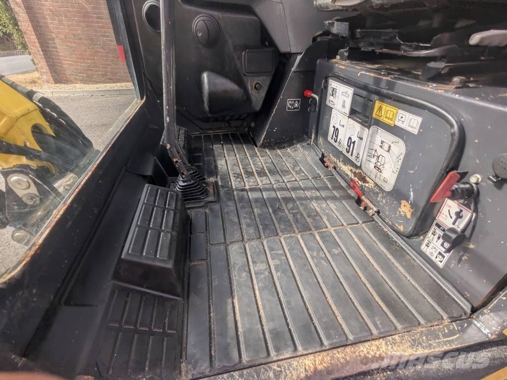 Yanmar SV 16 小型挖掘机