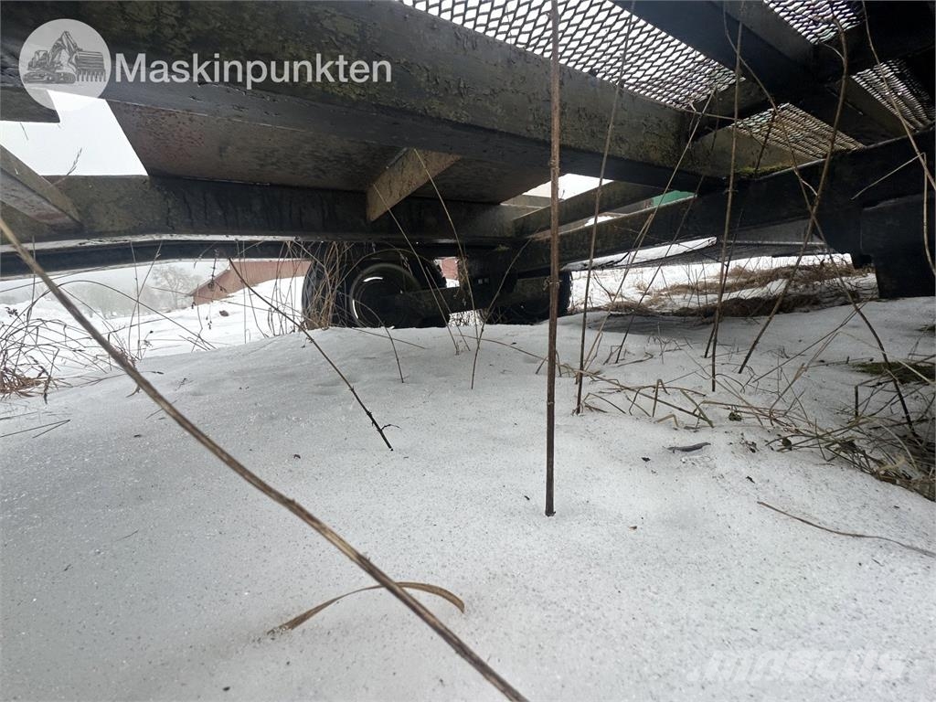 Tankvagn Med ramper Tankanhänger