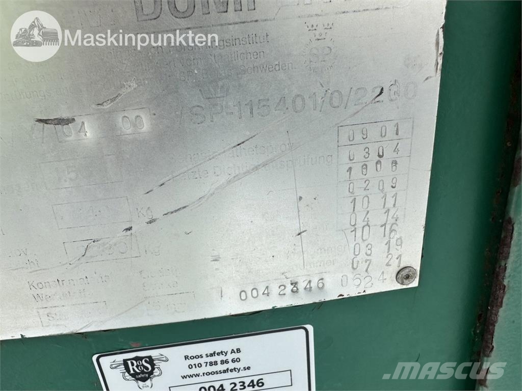  Tankvagn Med ramper Tankanhänger