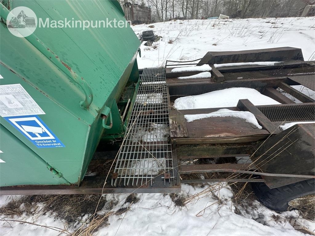  Tankvagn Med ramper Tankanhänger