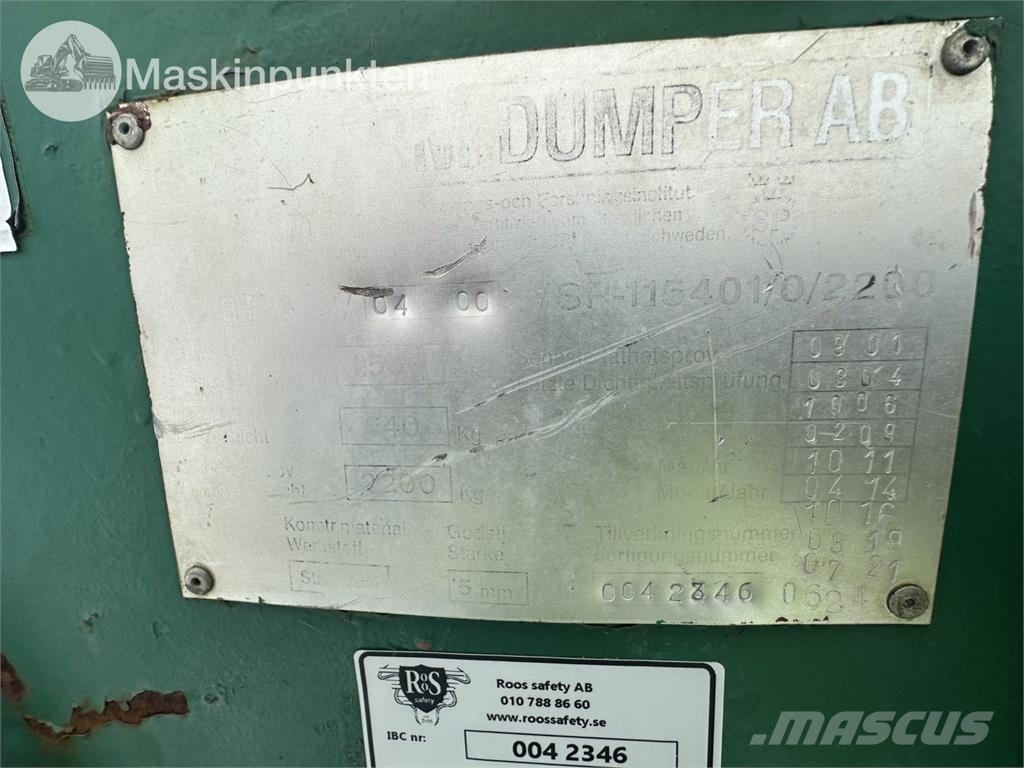  Tankvagn Med ramper Tankanhänger