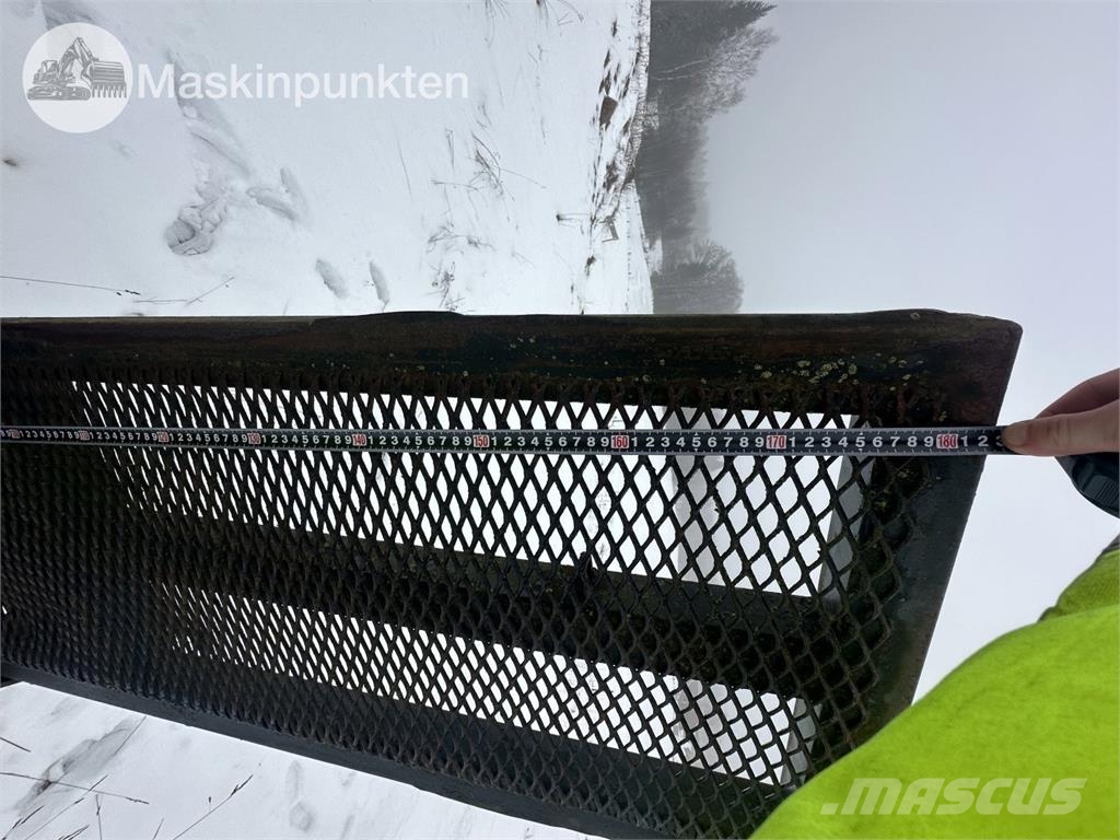  Tankvagn Med ramper Tankanhänger
