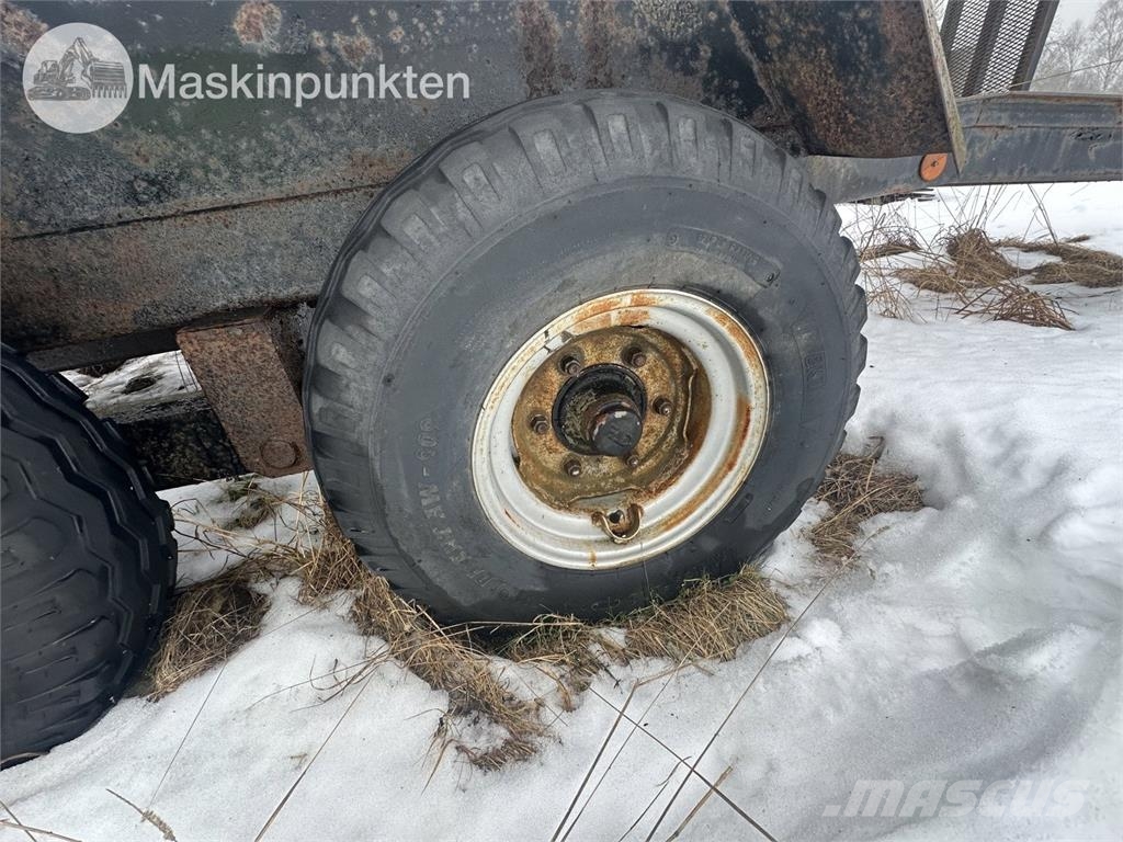  Tankvagn Med ramper Tankanhänger