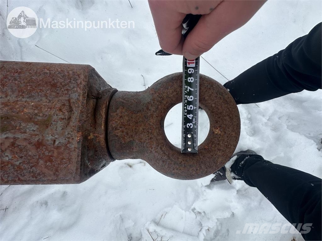  Tankvagn Med ramper Tankanhänger