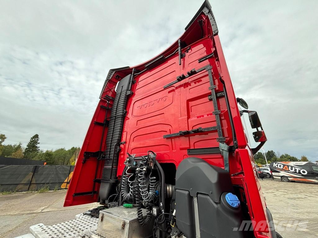 Volvo FH 500 6x2 DOUBLE BOGIE Sadulveokid
