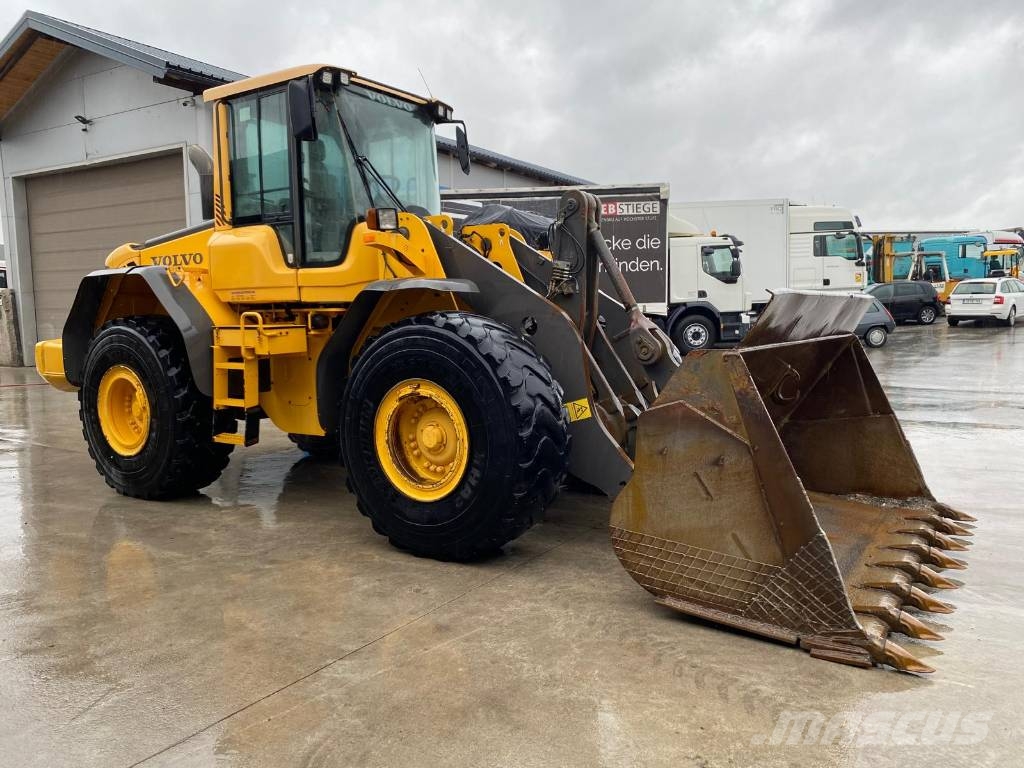 Volvo L 110 F Pyöräkuormaajat