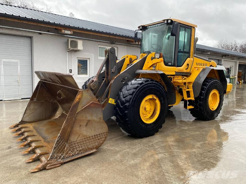 Volvo L 110 F Pyöräkuormaajat