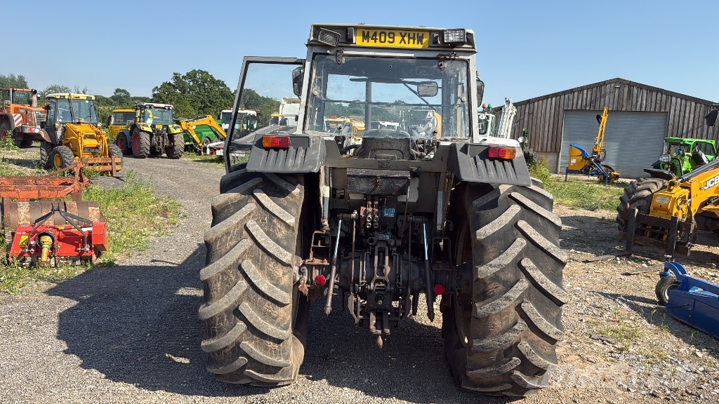 Massey Ferguson 399 Traktorid