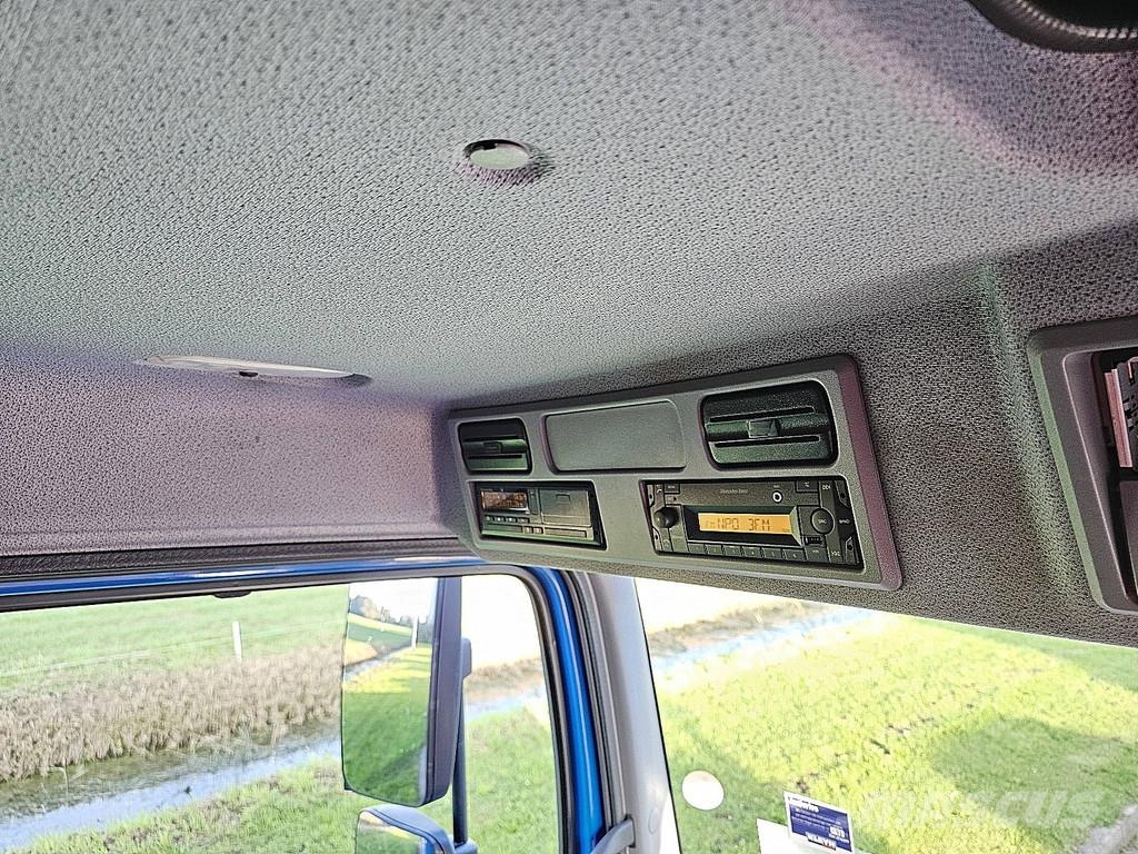 Mercedes-Benz ATEGO 818 AIRCO TAILLIFT Schuifzeilopbouw